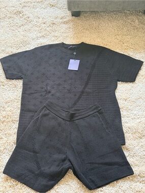 Louis Vuitton Black Knit Scarf with Branded Tag